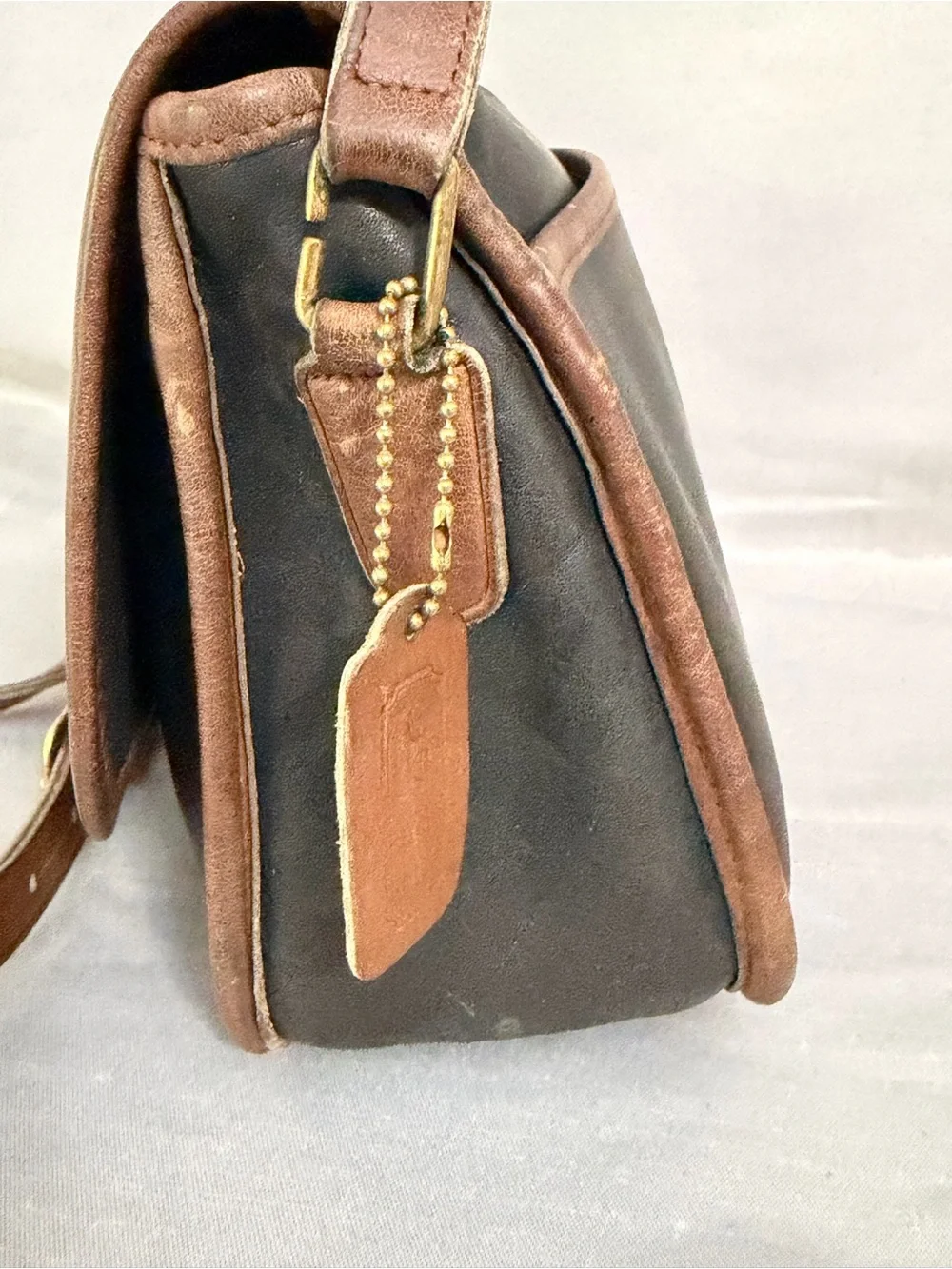 Vintage COACH City Spectator Bag Black/ Brown Two Toned Leather 80’s 0445-042